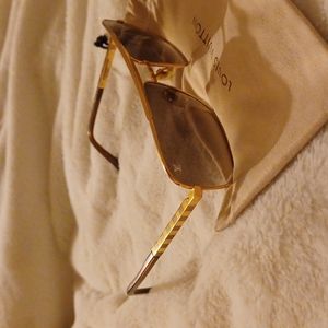 LOUIS VUITTON Attitude Sunglasses